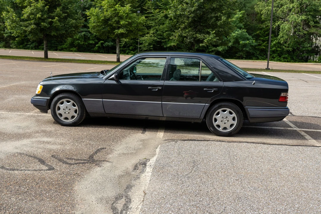 1995 Mercedes-Benz W124 E-Class - Image 18 of 31