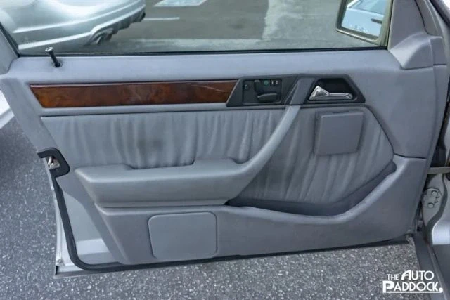 1995 Mercedes-Benz W124 E-Class - Image 10 of 21