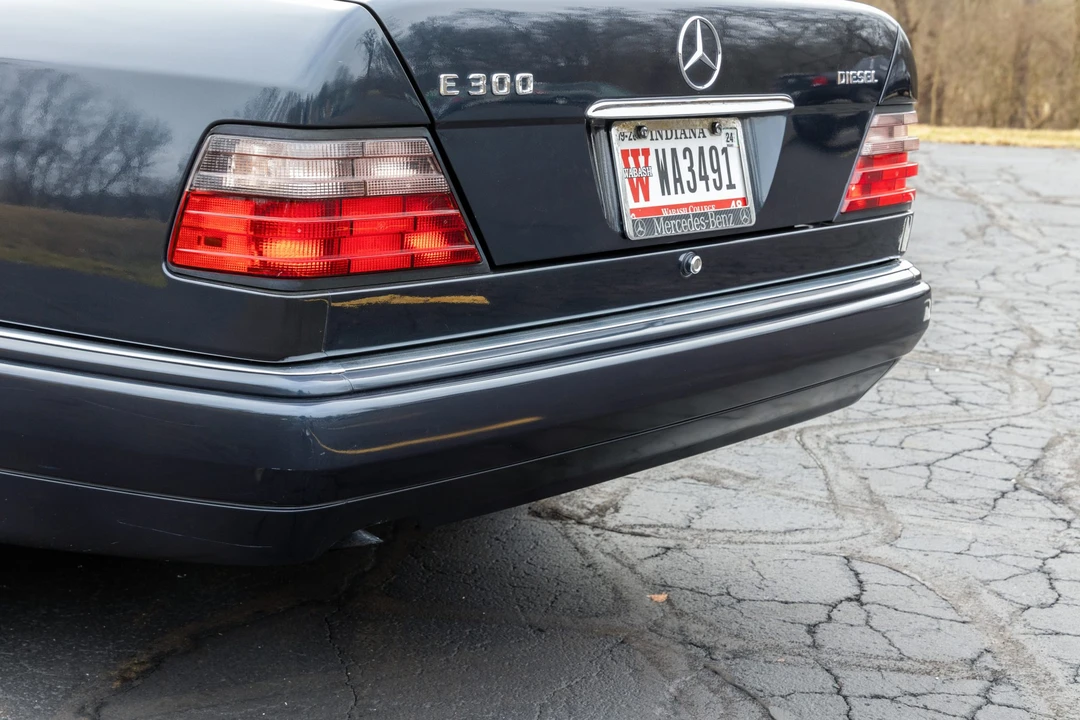 1995 Mercedes-Benz W124 E-Class - Image 29 of 31