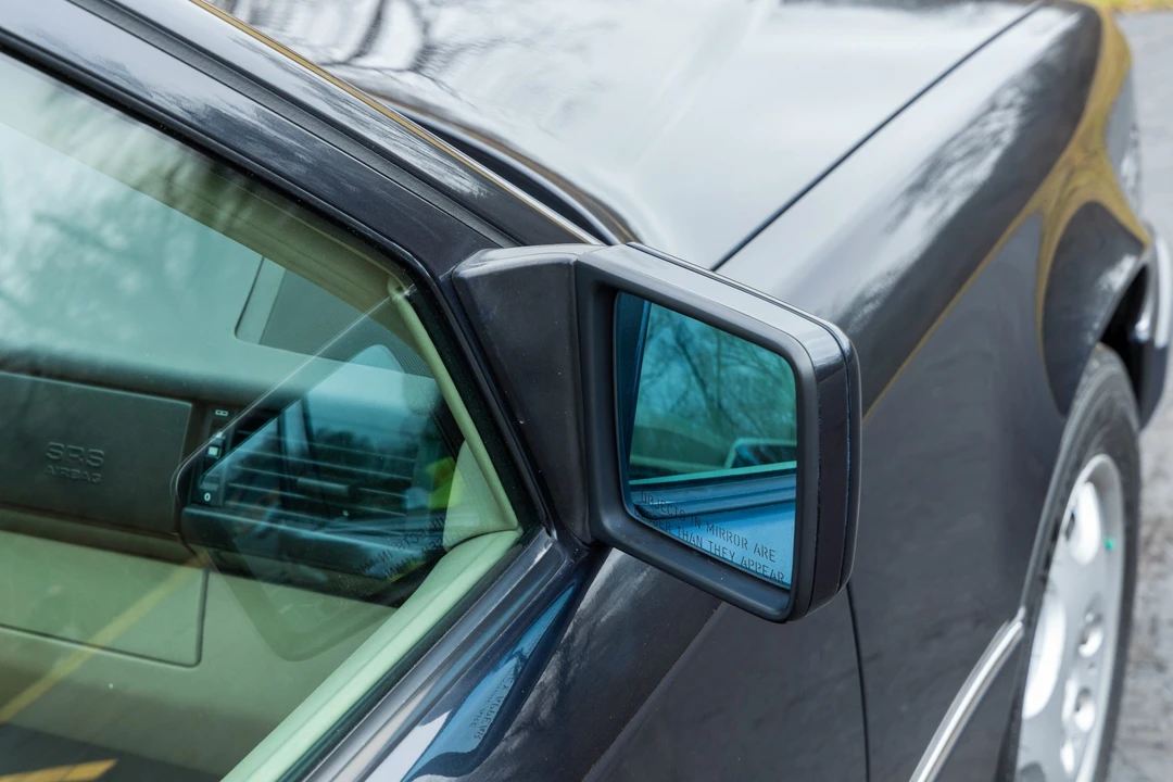 1995 Mercedes-Benz W124 E-Class - Image 24 of 31