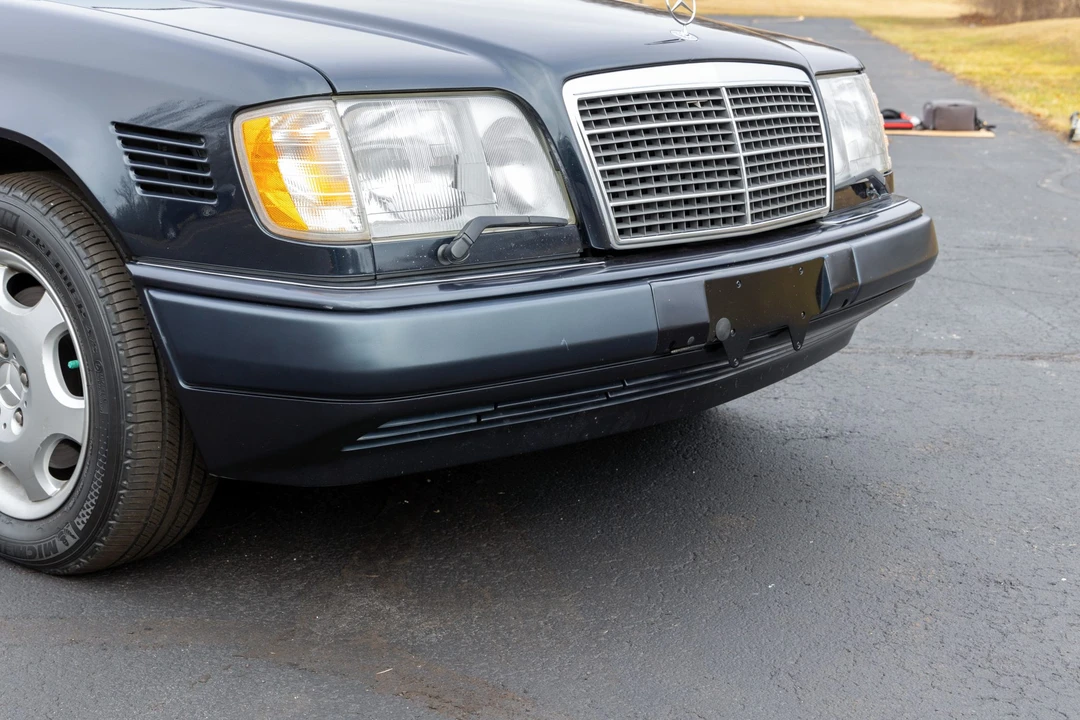 1995 Mercedes-Benz W124 E-Class - Image 12 of 31