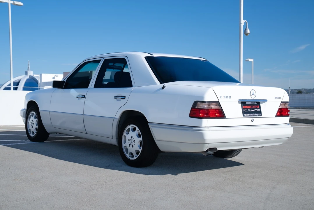 1995 Mercedes-Benz W124 E-Class - Image 9 of 21