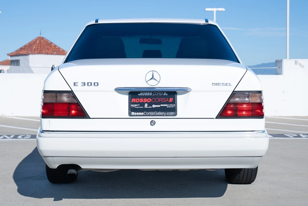 1995 Mercedes-Benz W124 E-Class - Image 11 of 21