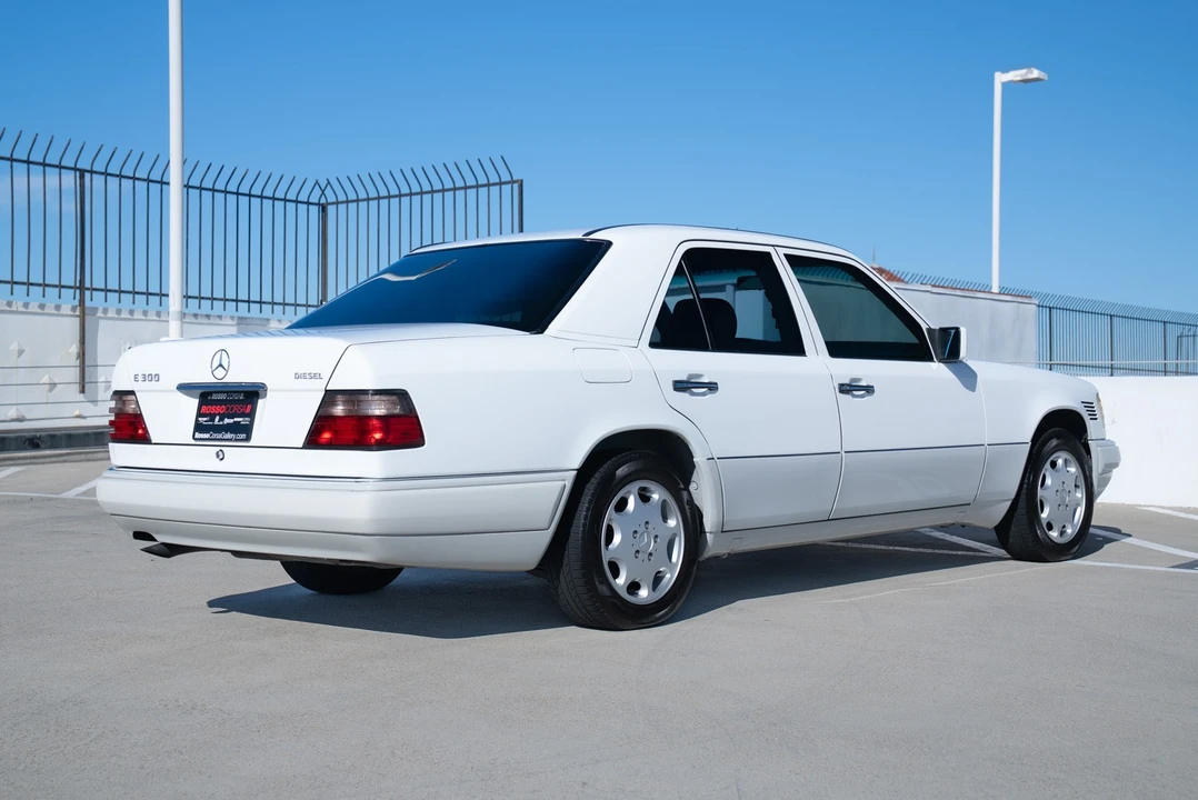 1995 Mercedes-Benz W124 E-Class - Image 15 of 21