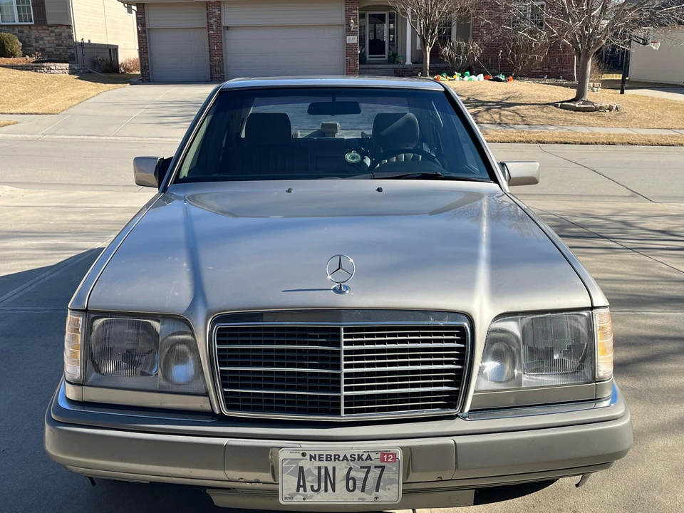 1995 Mercedes-Benz W124 E-Class - Image 13 of 31