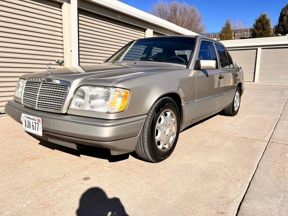 1995 Mercedes-Benz W124 E-Class - Image 7 of 31