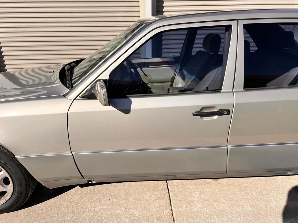 1995 Mercedes-Benz W124 E-Class - Image 22 of 31