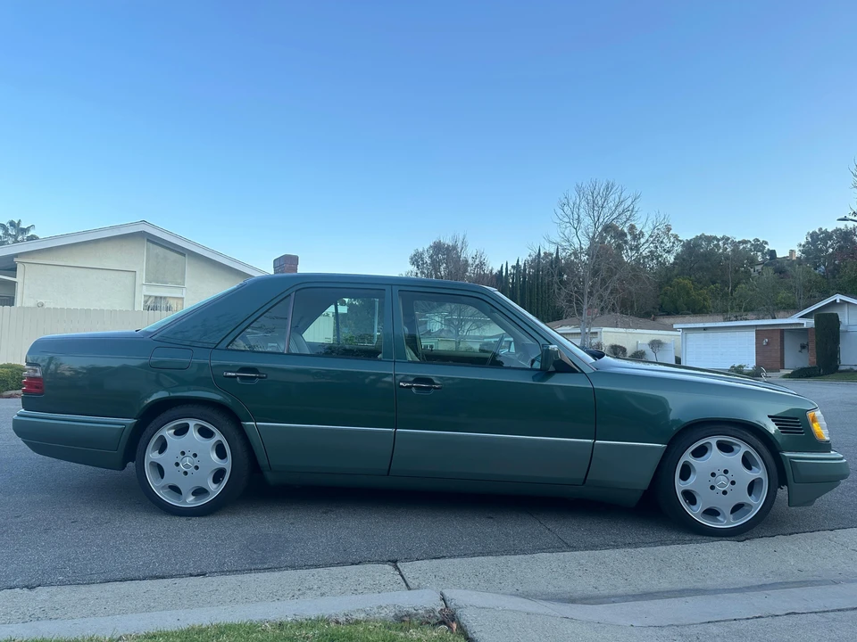 1995 Mercedes-Benz W124 E-Class - Image 14 of 31