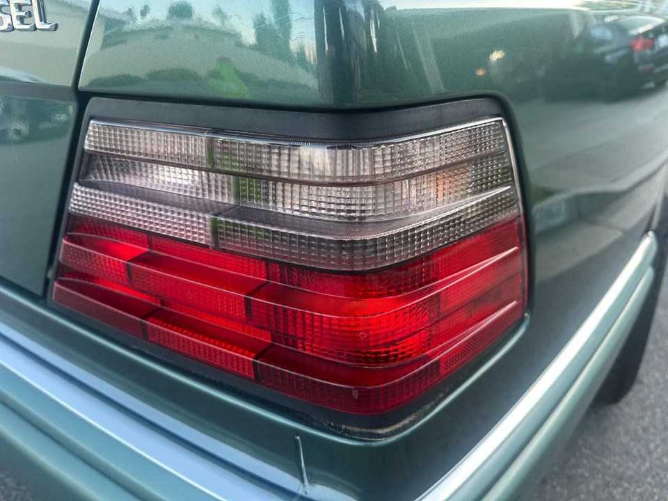 1995 Mercedes-Benz W124 E-Class - Image 31 of 31