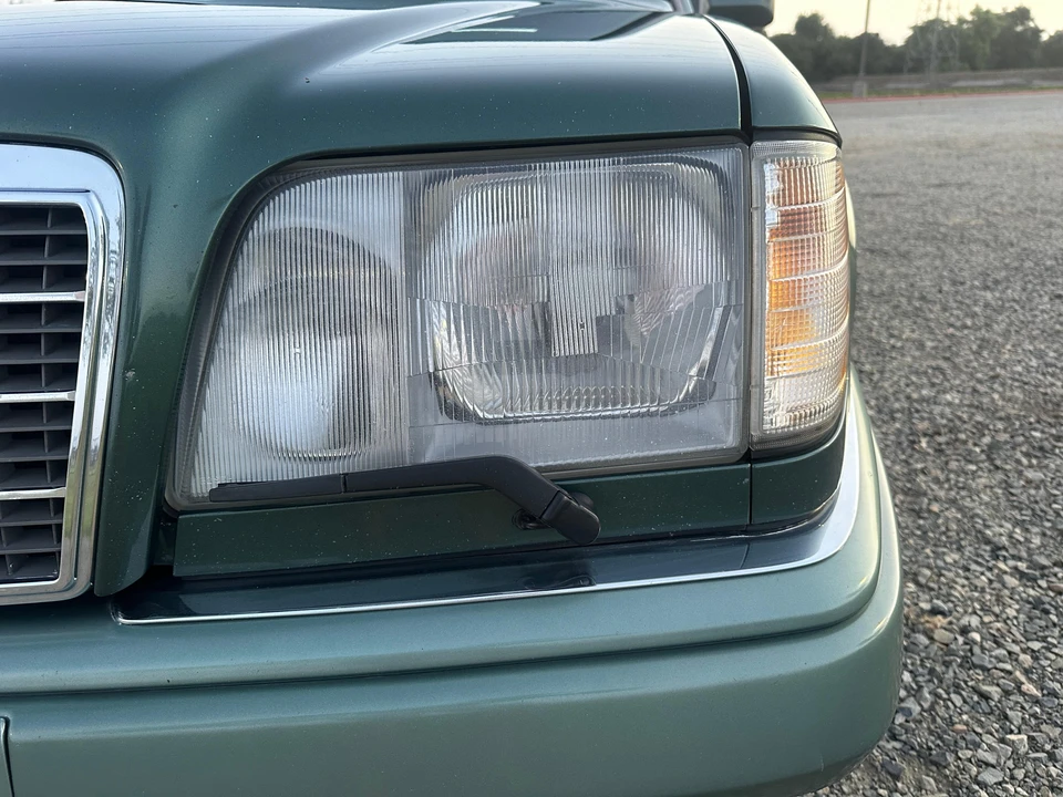 1995 Mercedes-Benz W124 E-Class - Image 19 of 31