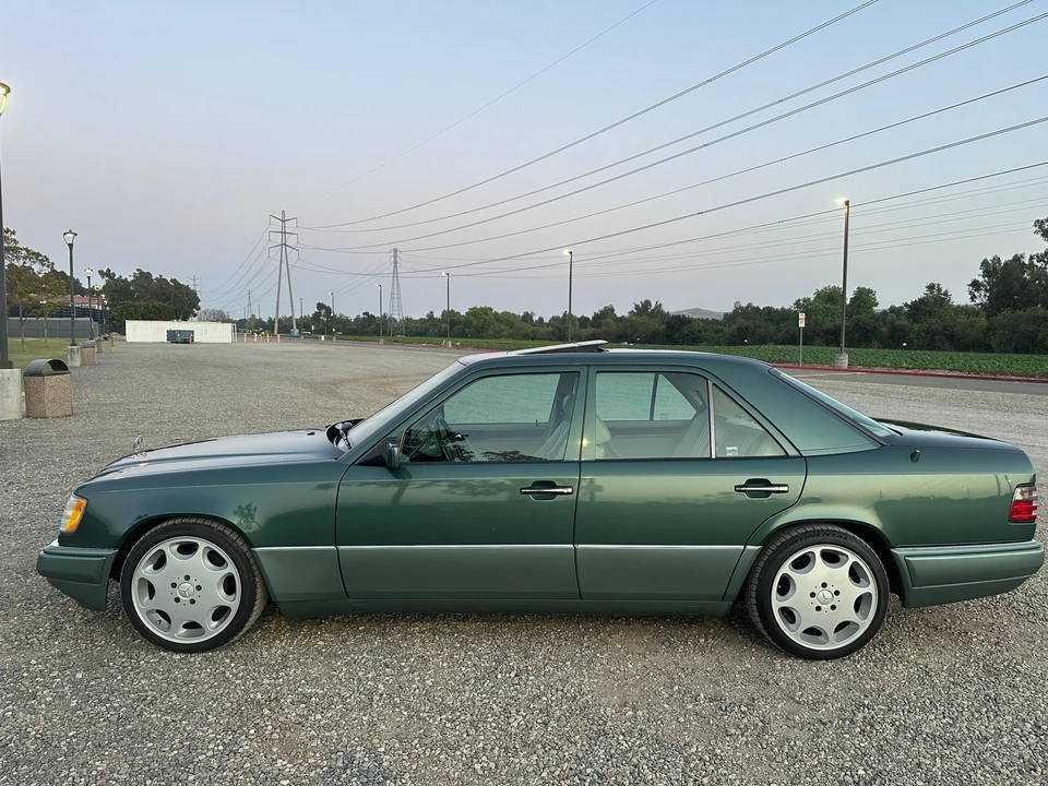 1995 Mercedes-Benz W124 E-Class - Image 8 of 31