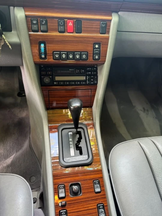 1995 Mercedes-Benz W124 E-Class - Image 20 of 23