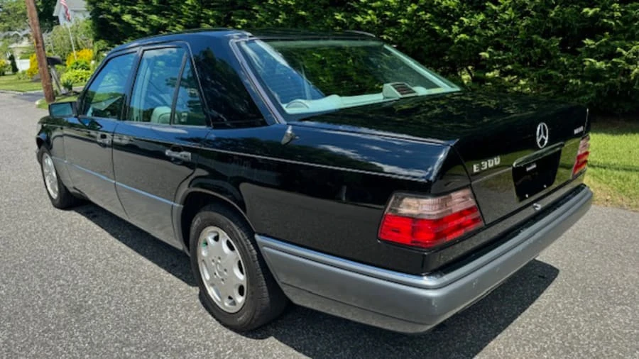 1995 Mercedes-Benz W124 E-Class - Image 3 of 23