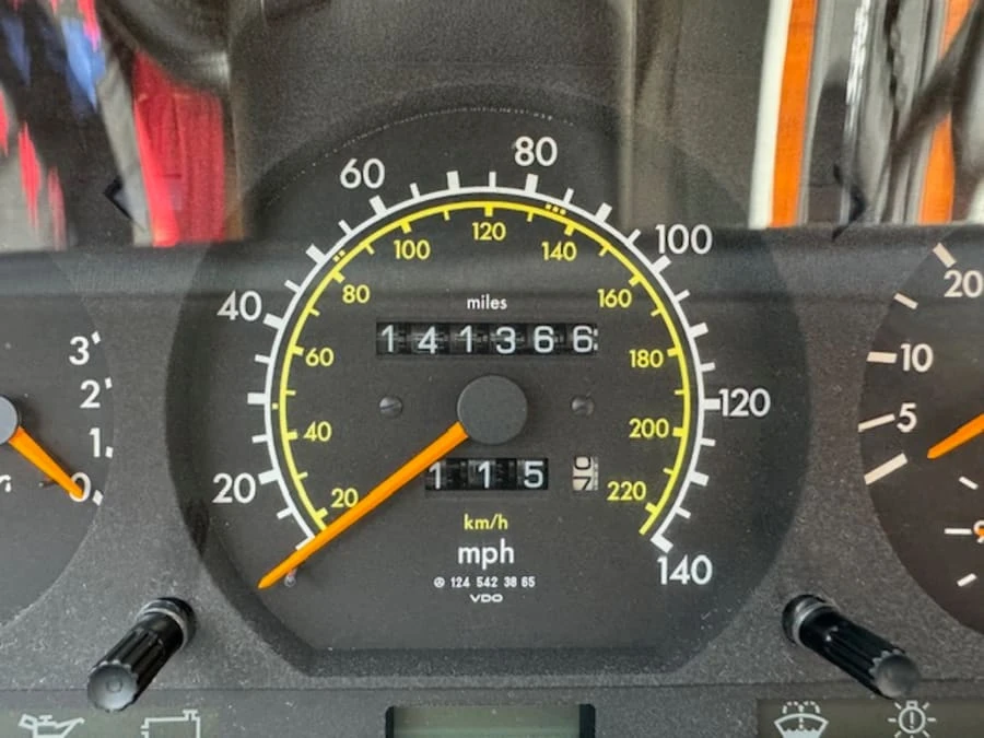1995 Mercedes-Benz W124 E-Class - Image 19 of 23
