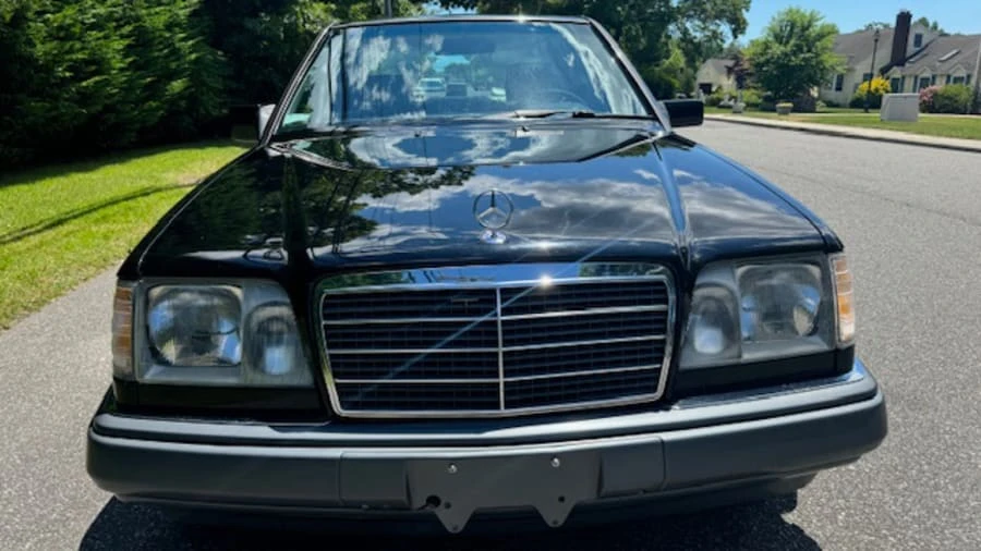1995 Mercedes-Benz W124 E-Class - Image 4 of 23