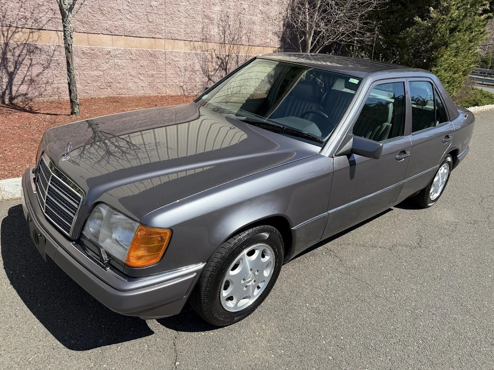 1995 Mercedes-Benz W124 E-Class - Image 25 of 31