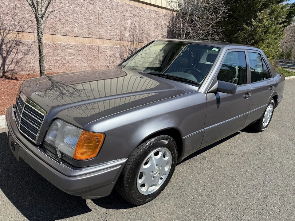 1995 Mercedes-Benz W124 E-Class - Image 26 of 31
