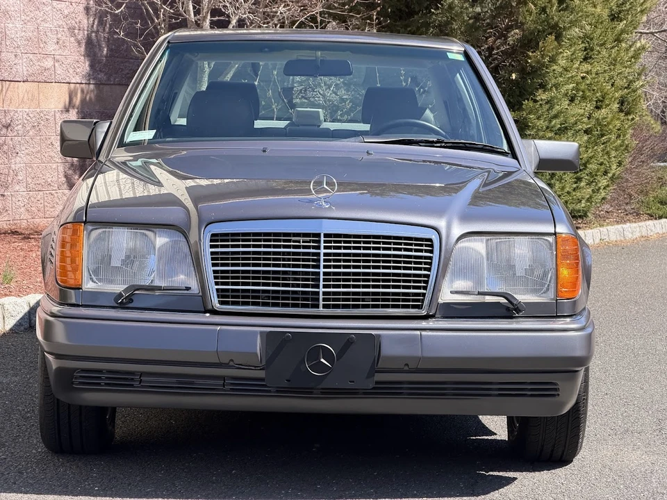 1995 Mercedes-Benz W124 E-Class - Image 6 of 31