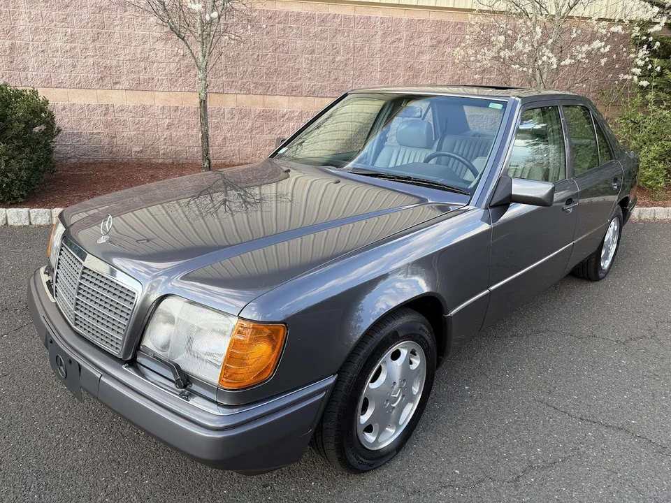 1995 Mercedes-Benz W124 E-Class - Image 24 of 31
