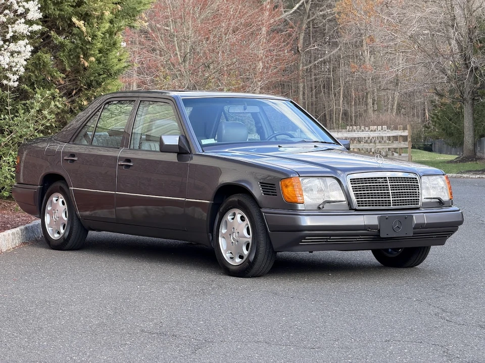 1995 Mercedes-Benz W124 E-Class - Image 11 of 31