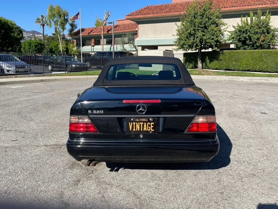 1995 Mercedes-Benz W124 E-Class - Image 13 of 21