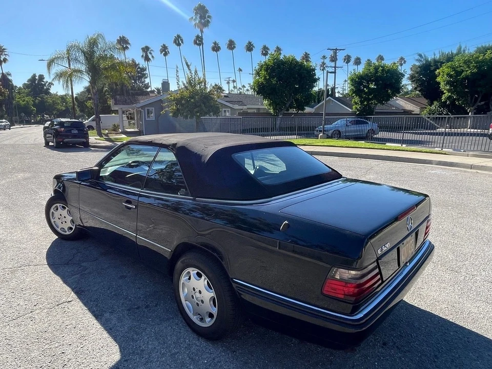 1995 Mercedes-Benz W124 E-Class - Image 12 of 21