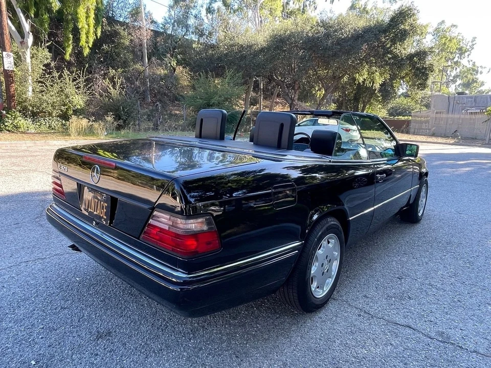 1995 Mercedes-Benz W124 E-Class - Image 8 of 21