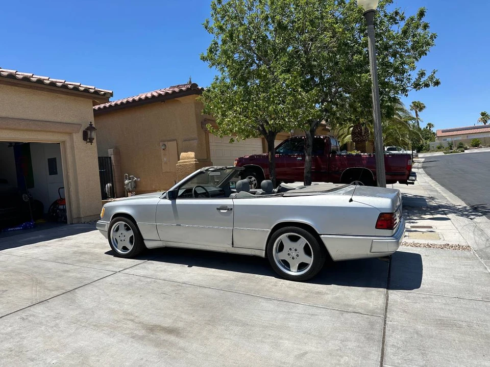 1995 Mercedes-Benz W124 E-Class - Image 2 of 12