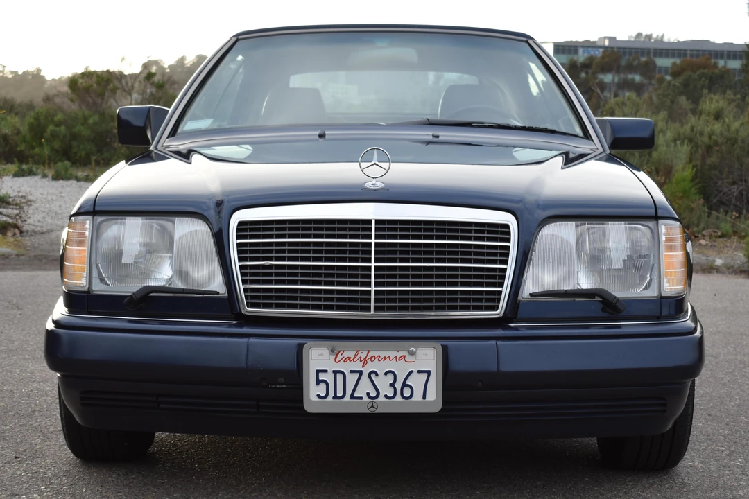 1995 Mercedes-Benz W124 E-Class - Image 2 of 5