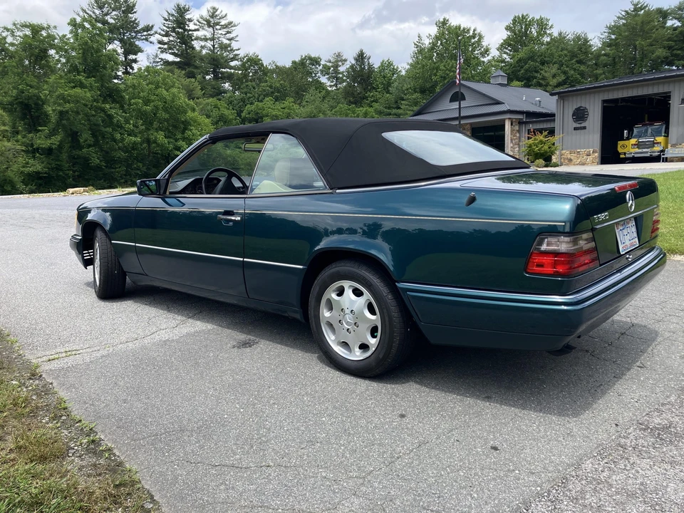 1995 Mercedes-Benz W124 E-Class - Image 8 of 31