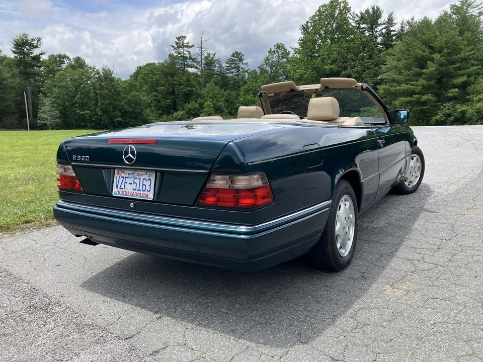 1995 Mercedes-Benz W124 E-Class - Image 13 of 31