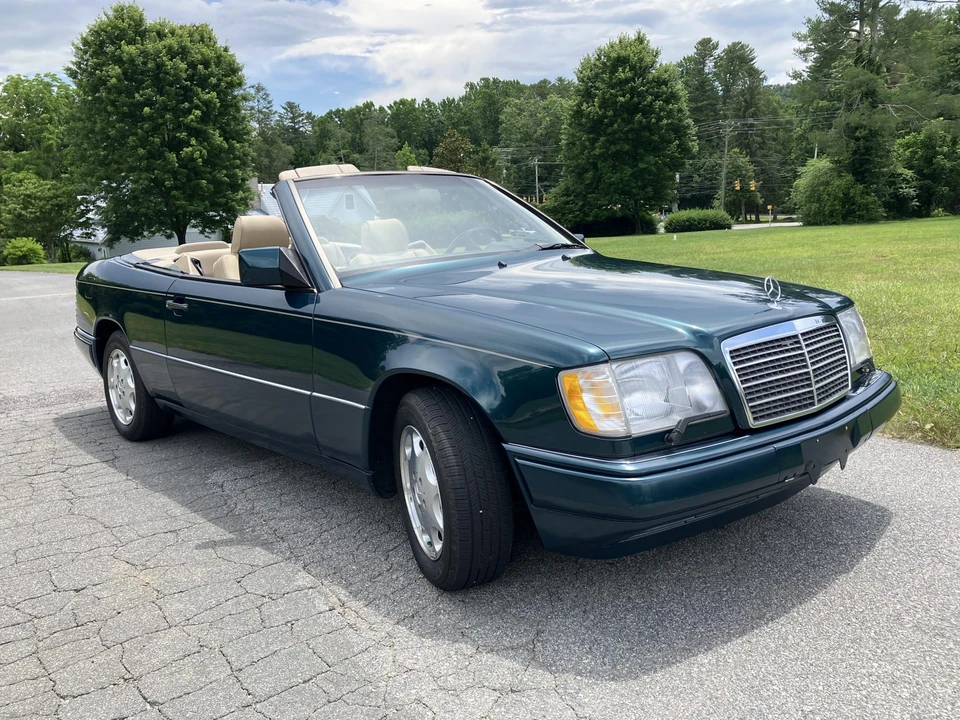 1995 Mercedes-Benz W124 E-Class - Image 11 of 31