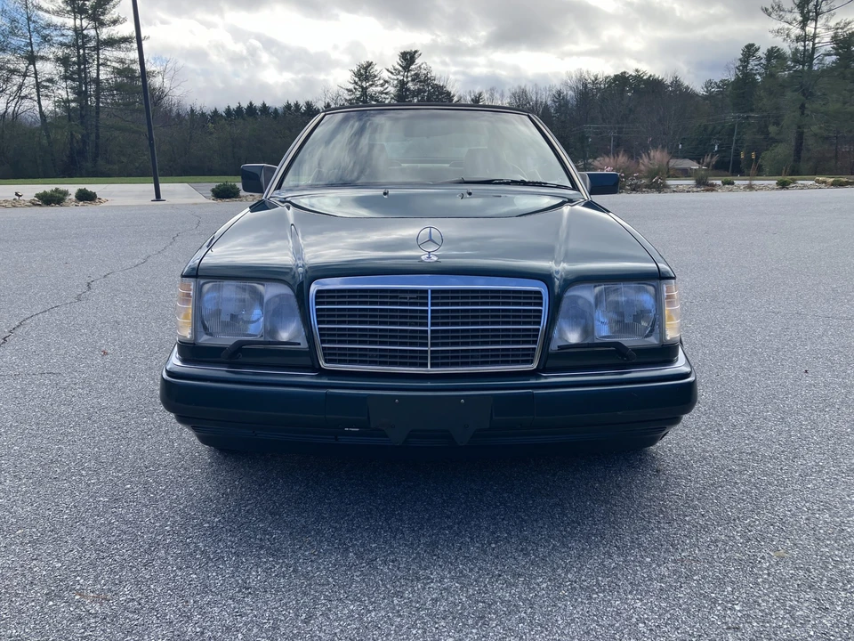 1995 Mercedes-Benz W124 E-Class - Image 17 of 31