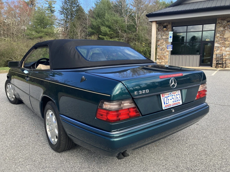 1995 Mercedes-Benz W124 E-Class - Image 22 of 31