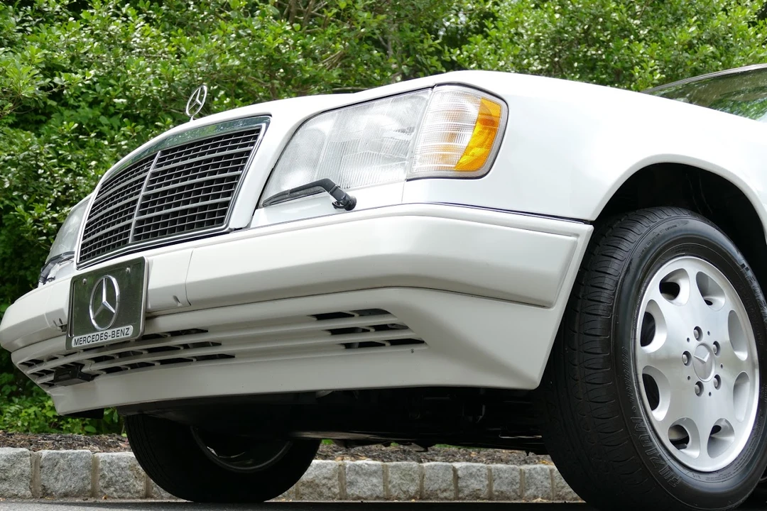 1995 Mercedes-Benz W124 E-Class - Image 28 of 31