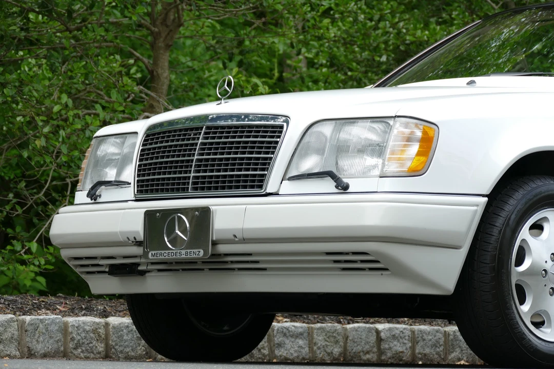 1995 Mercedes-Benz W124 E-Class - Image 27 of 31