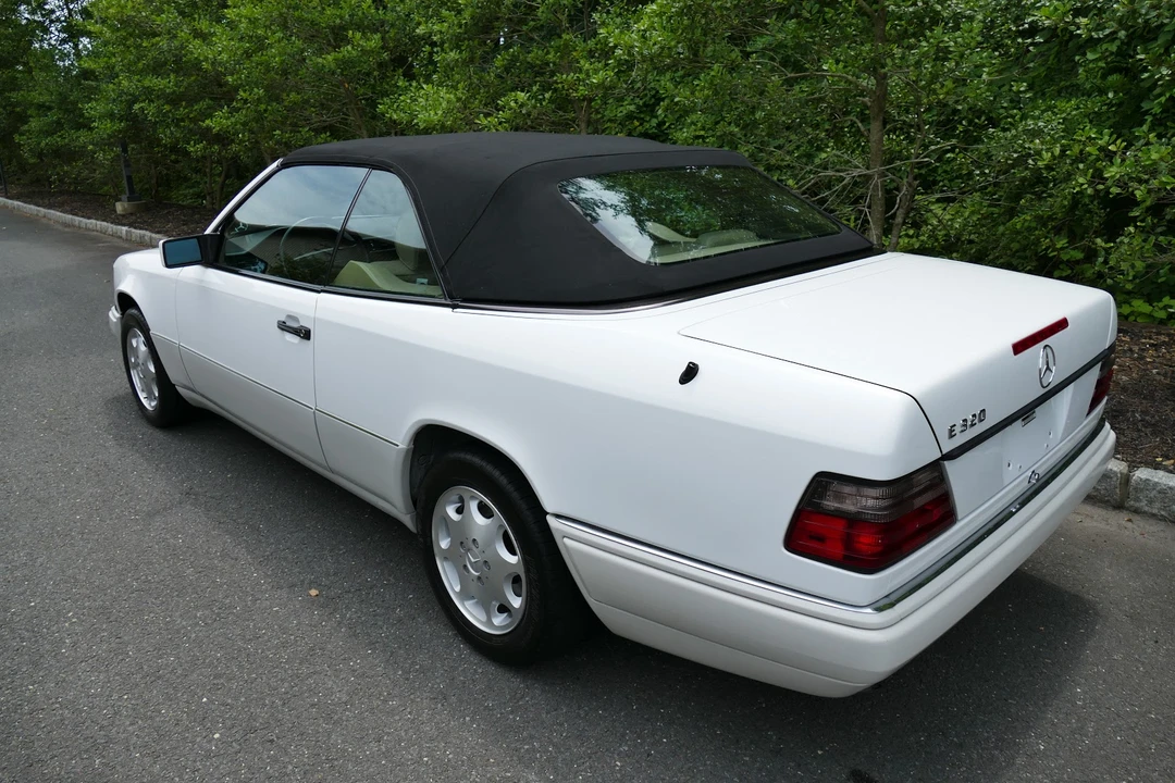 1995 Mercedes-Benz W124 E-Class - Image 21 of 31