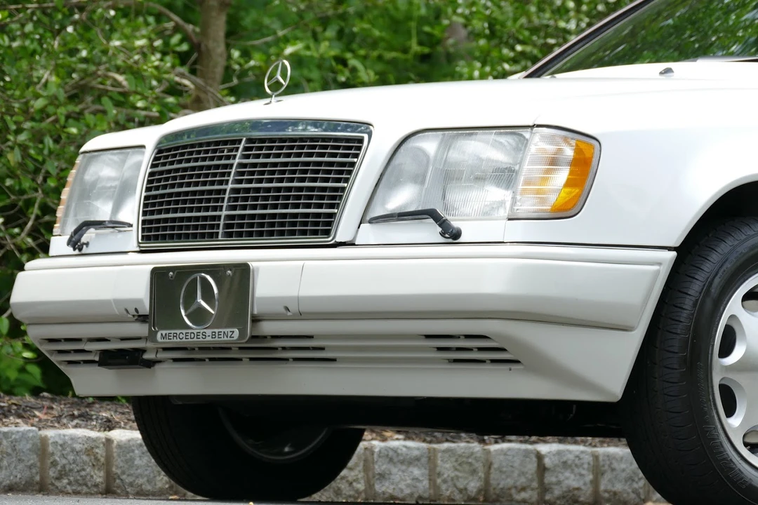 1995 Mercedes-Benz W124 E-Class - Image 26 of 31