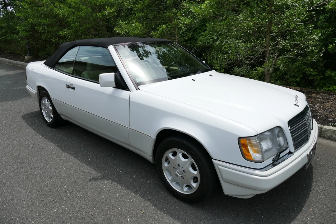 1995 Mercedes-Benz W124 E-Class - Image 25 of 31