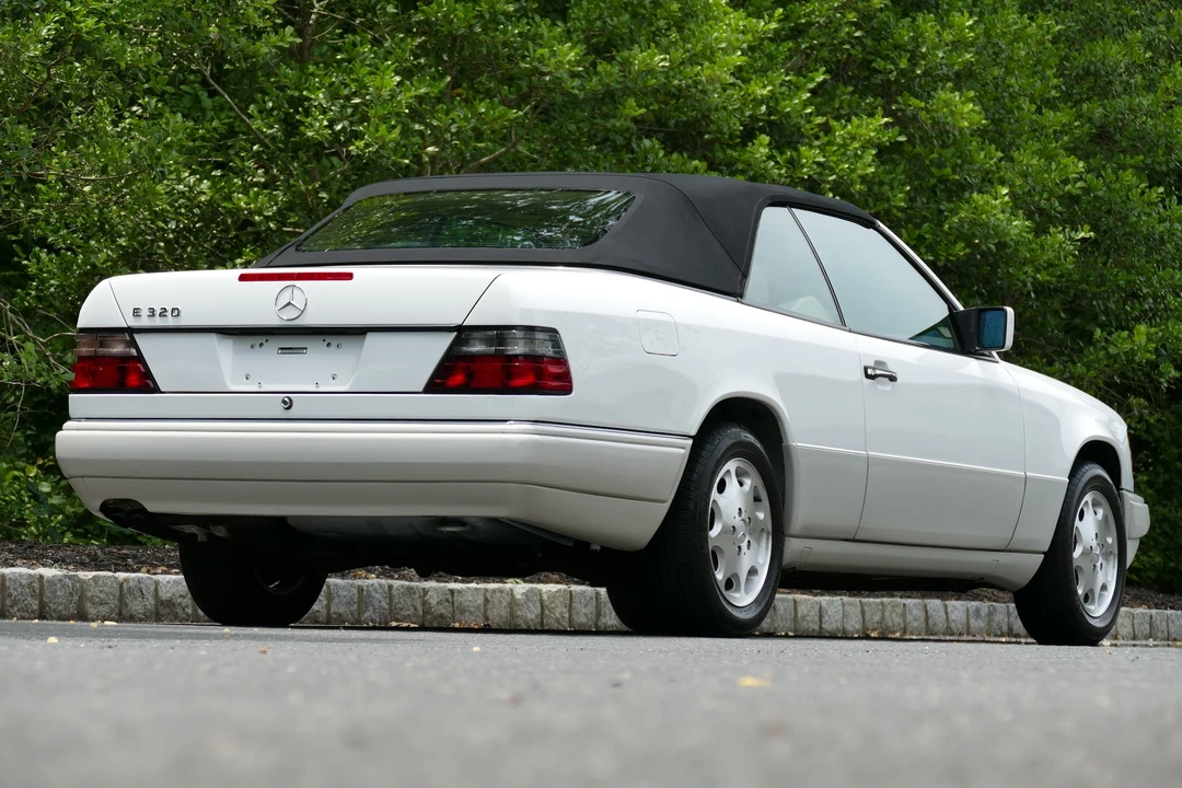 1995 Mercedes-Benz W124 E-Class - Image 22 of 31