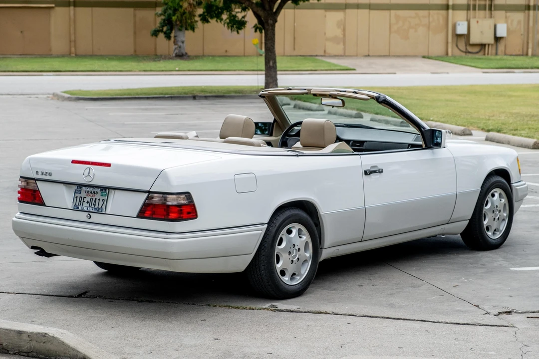 1995 Mercedes-Benz W124 E-Class - Image 4 of 31