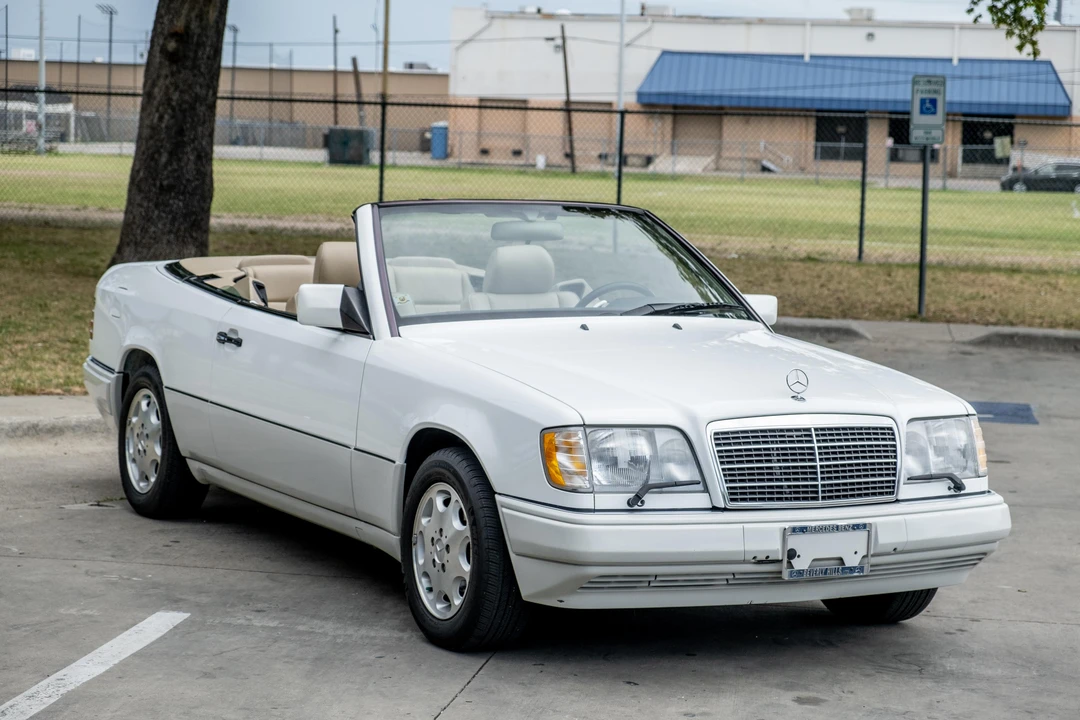 1995 Mercedes-Benz W124 E-Class - Image 10 of 31