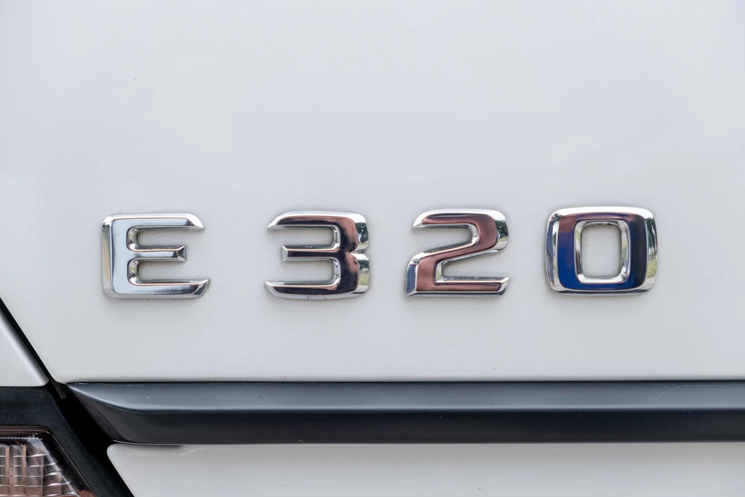 1995 Mercedes-Benz W124 E-Class - Image 24 of 31