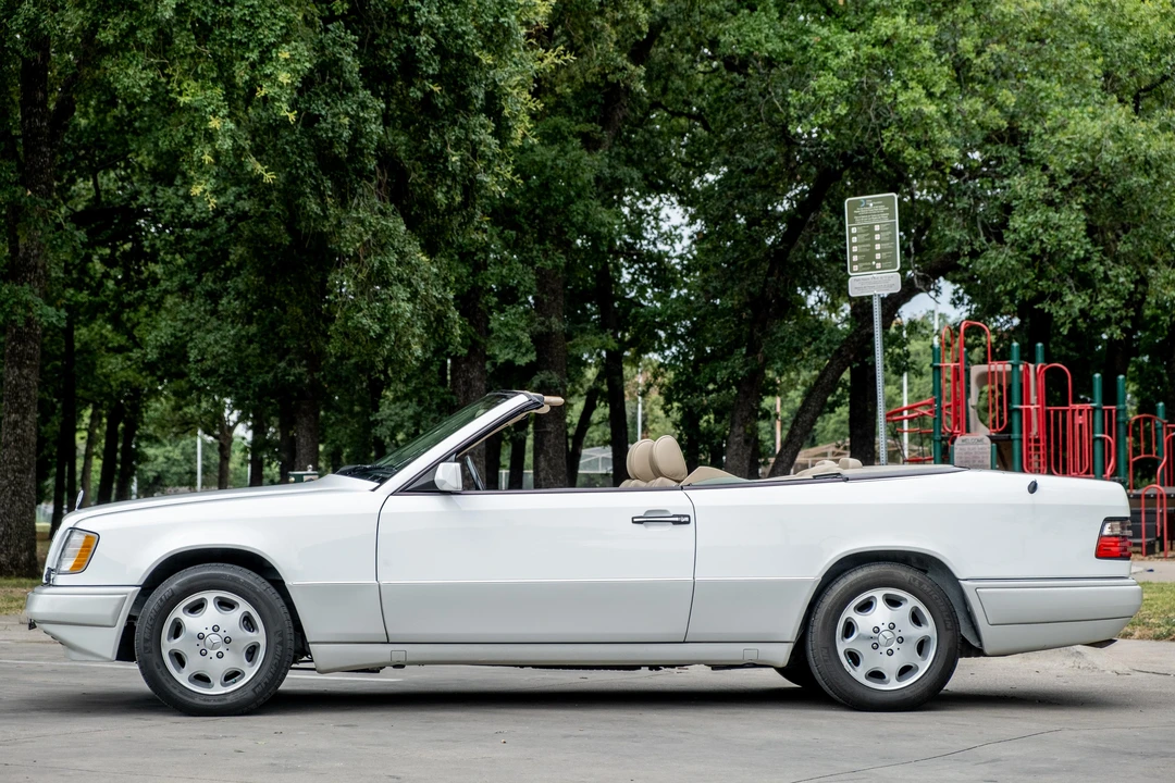 1995 Mercedes-Benz W124 E-Class - Image 7 of 31