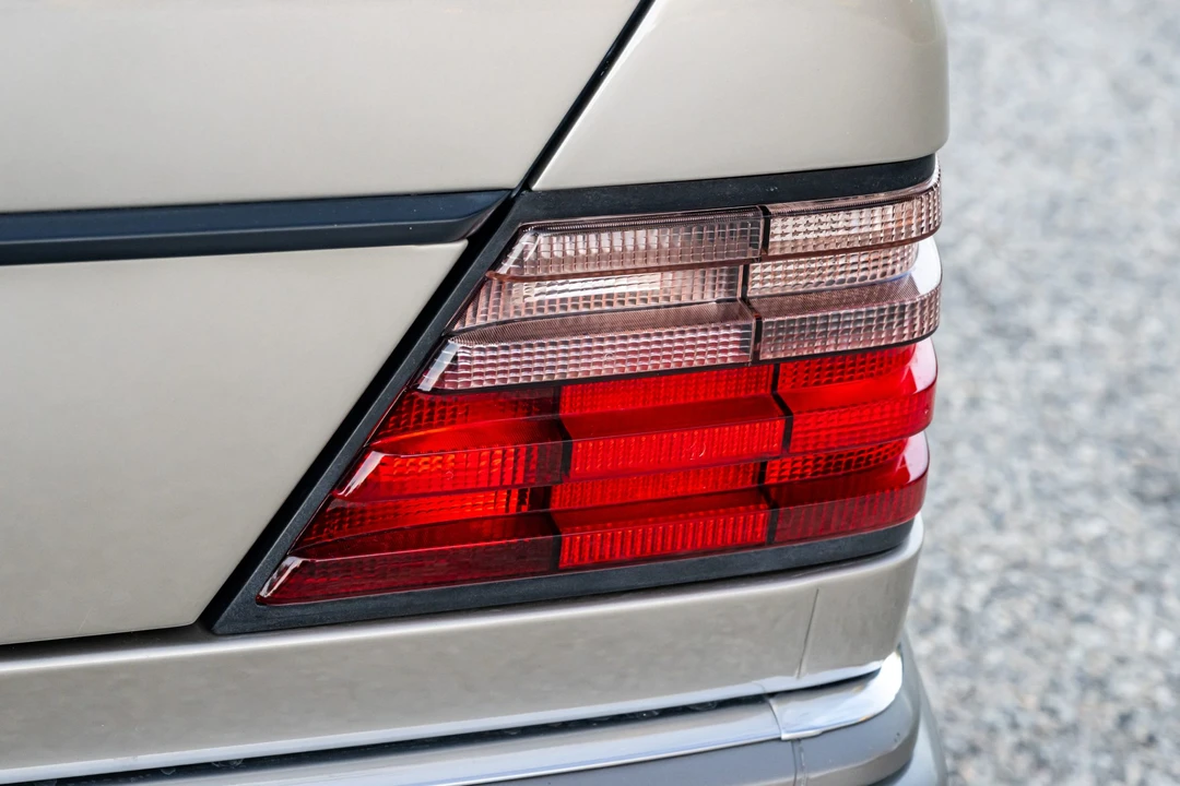 1995 Mercedes-Benz W124 E-Class - Image 26 of 31