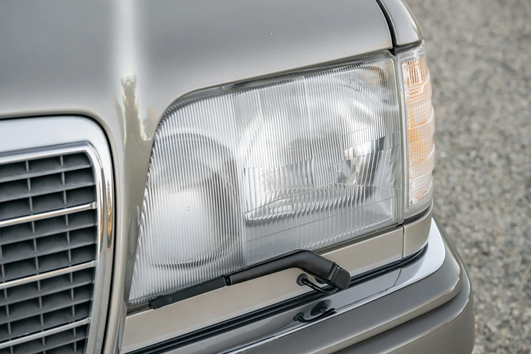 1995 Mercedes-Benz W124 E-Class - Image 22 of 31