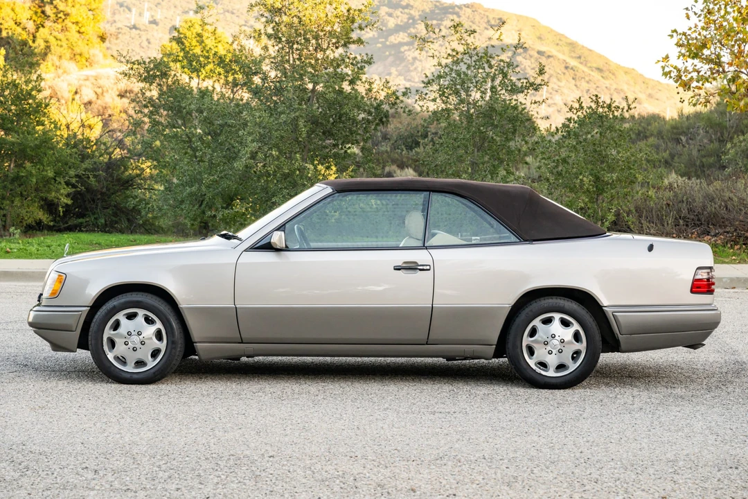 1995 Mercedes-Benz W124 E-Class - Image 11 of 31