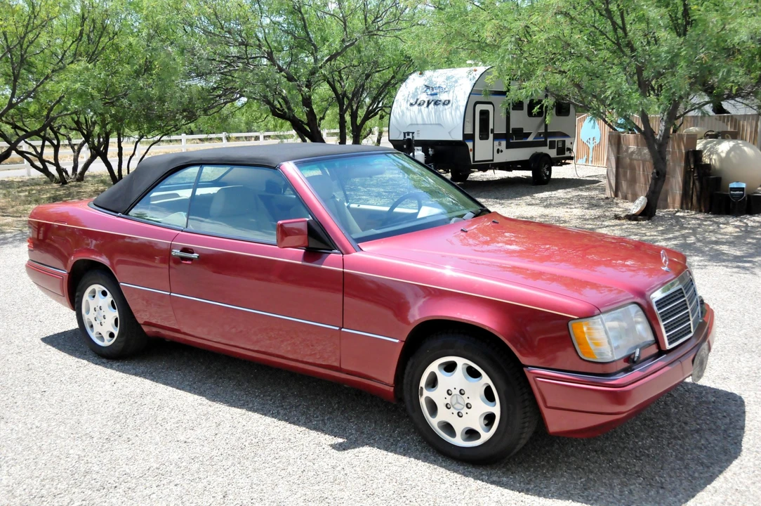 1995 Mercedes-Benz W124 E-Class - Image 14 of 31