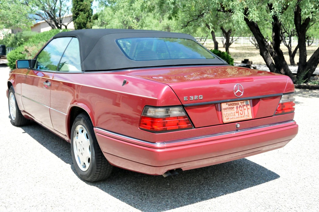 1995 Mercedes-Benz W124 E-Class - Image 7 of 31