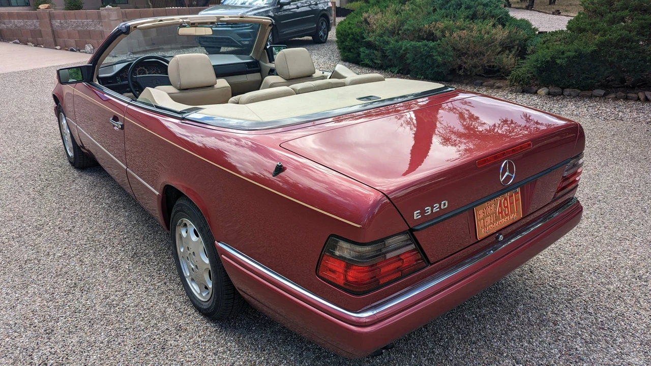 1995 Mercedes-Benz W124 E-Class - Image 21 of 31